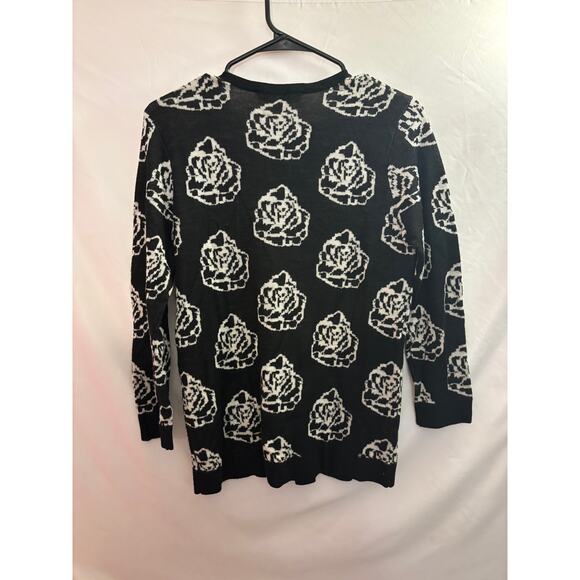 Women’s LOFT Black White Rose Print Sweater Size M – $70 - Picture 4 of 4